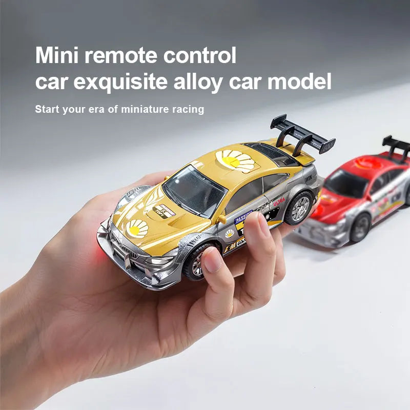 Samochód RC 1:43 z Kontrolą APP i Światłami - Mini Model Wyścigowy 4WD